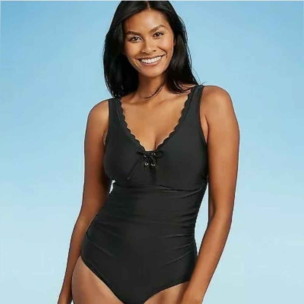 Kona Sol womens Grommet Scallop One Piece Swimsuit black